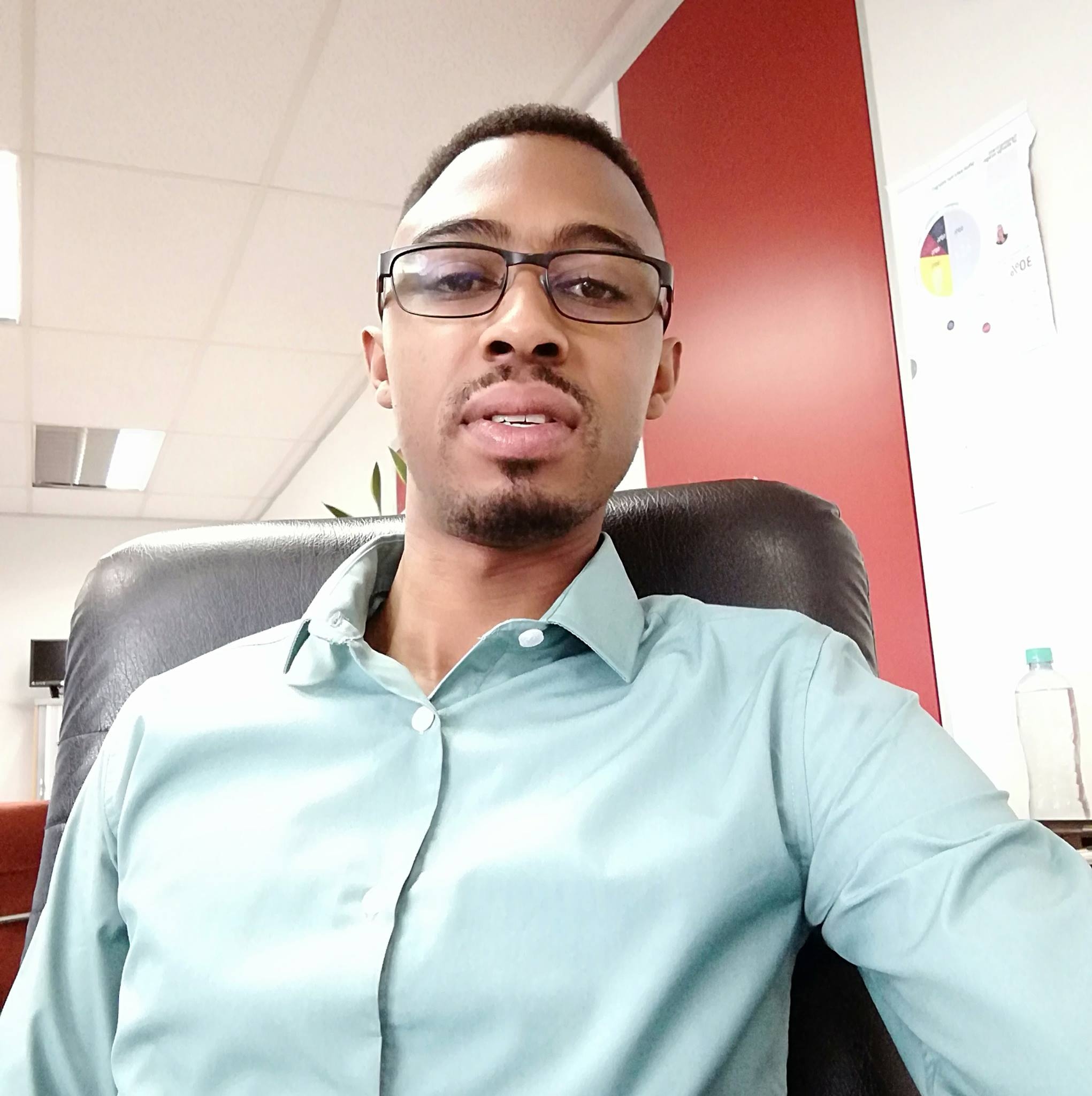 23215890_1493918260645432_7644384961361176714_o